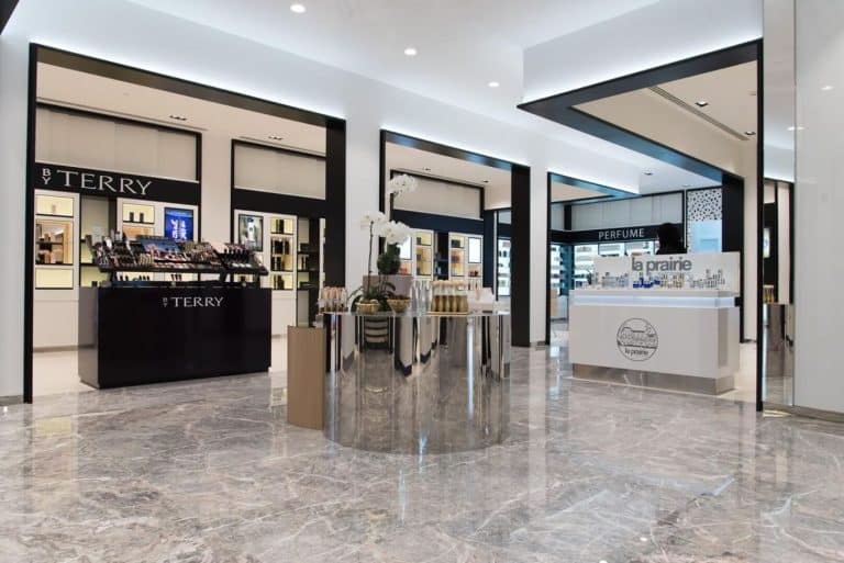 مشروع استيراد مستحضرات التجميل: اعرف الخطوات وشروط الاستيراد بالتفصيل