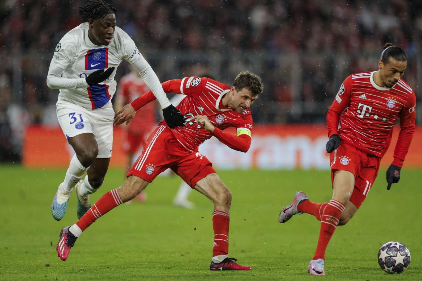 بايرن ميونيخ يسعى لإنقاذ موسمه وسان جيرمان لاستكمال الحلم في أبطال أوروبا