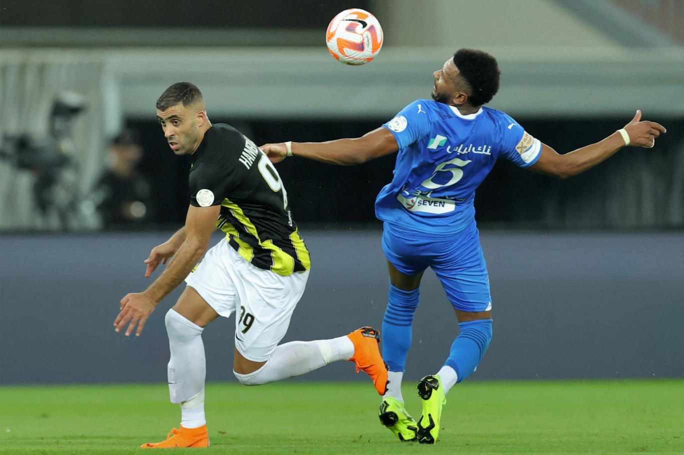 أرقام الهلال وهجوم غاياردو على نجوم الاتحاد أبرز مشاهد كلاسيكو السعودية