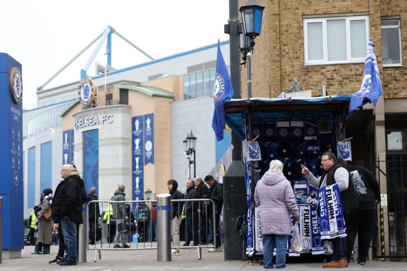 تشيلسي يلجأ للأندية السعودية لإنقاذه من قواعد الدوري