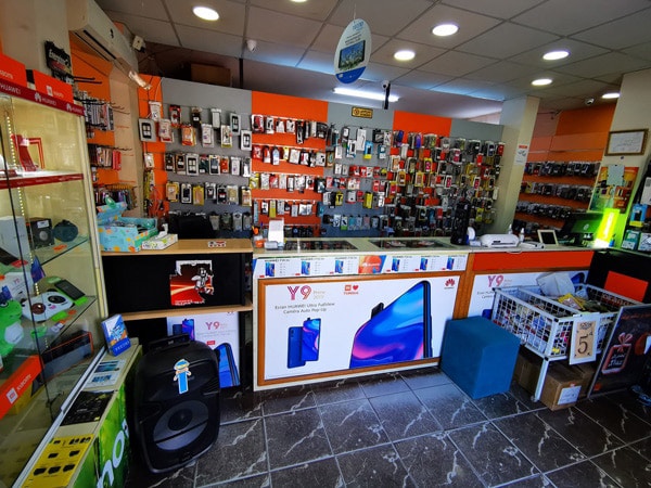 دراسة جدوى محل جوالات صغير الحجم 2023 “بأقل التجهيزات والتكاليف”