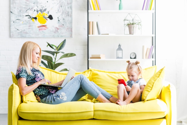 وظائف خالية من المنزل للسيدات .. 8 وظائف من المنزل براتب ثابت