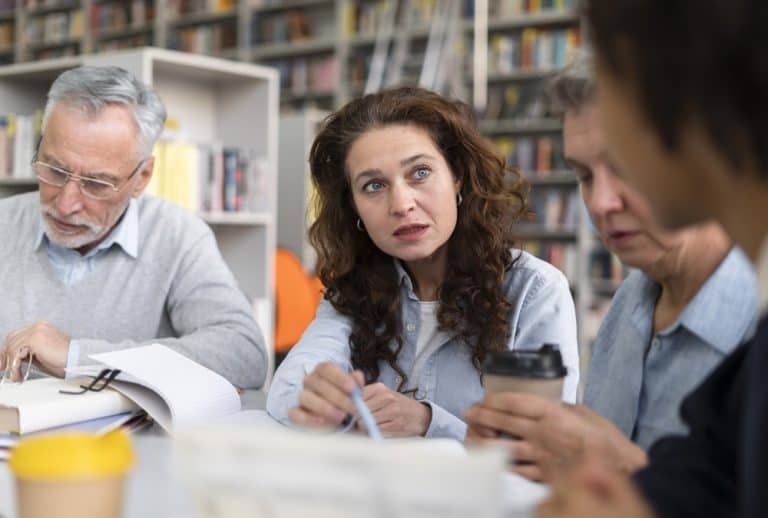مشروع مركز تعليم الكبار.. استثمار مربح ومستدام